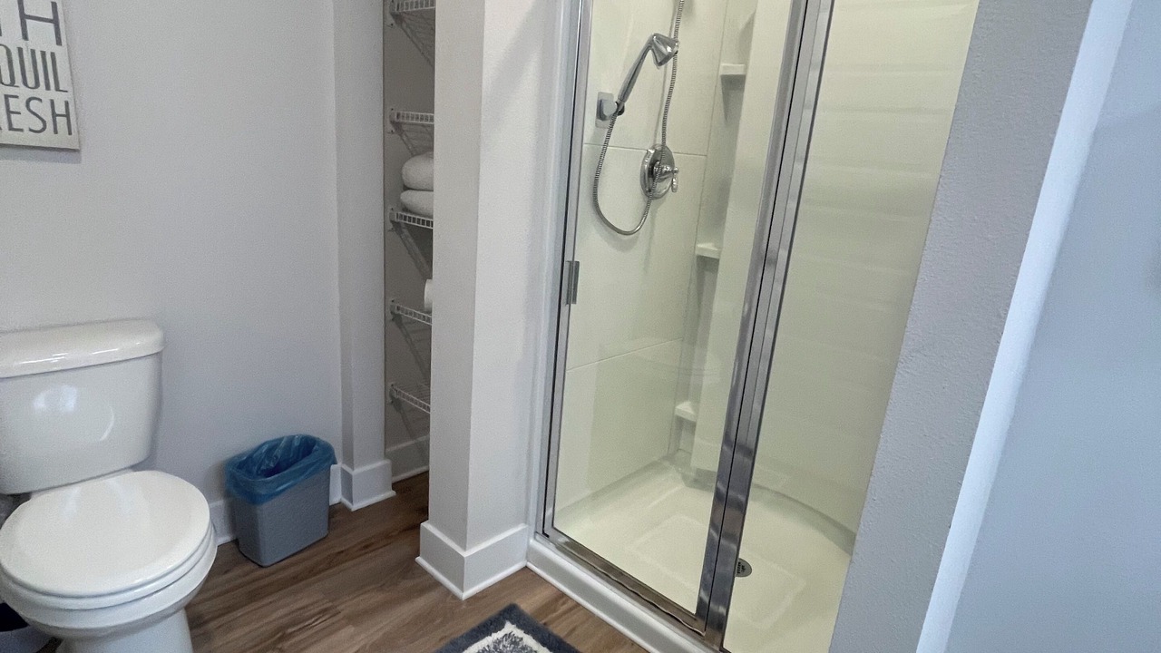 Photo of Bathroom in Pine Forest