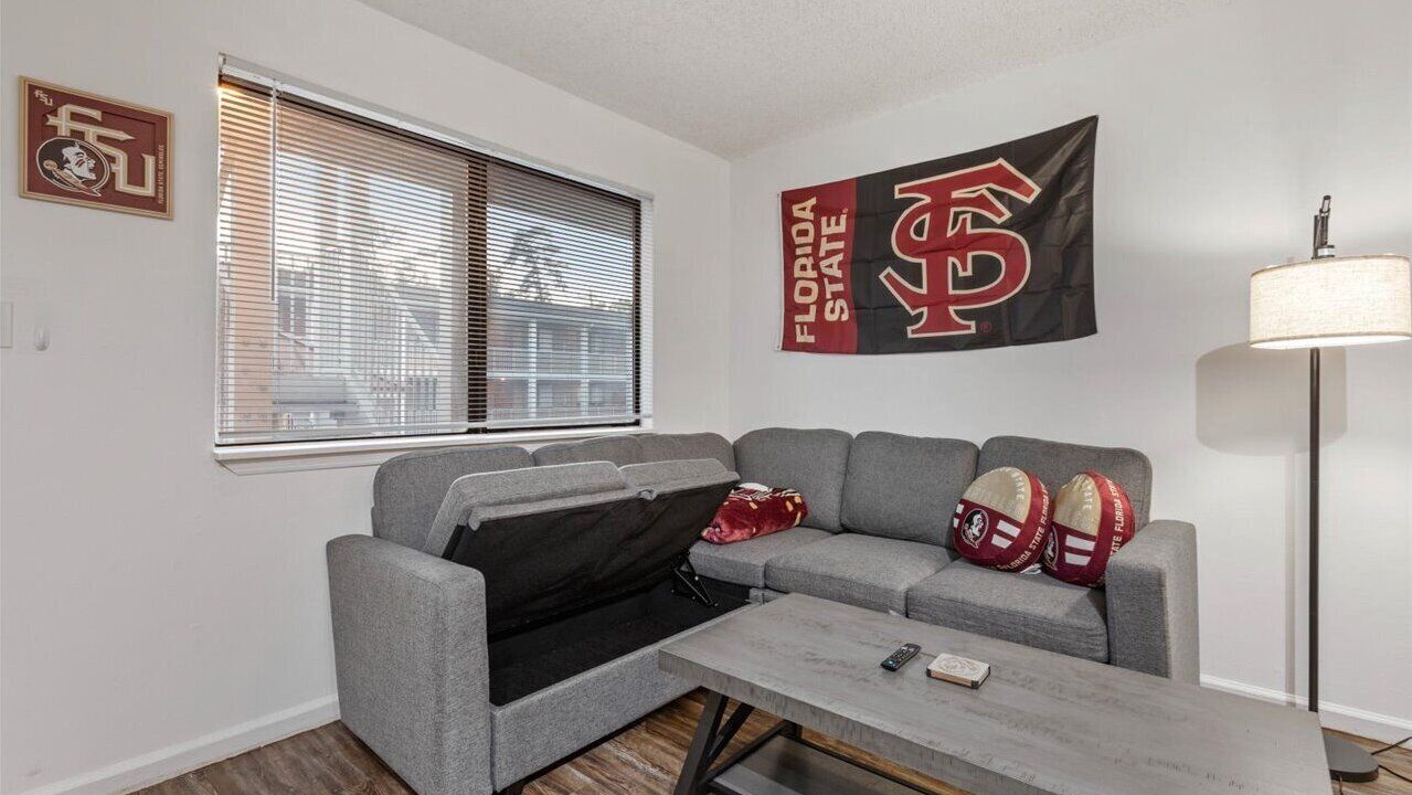 Photo of Livingroom in Tallahassee