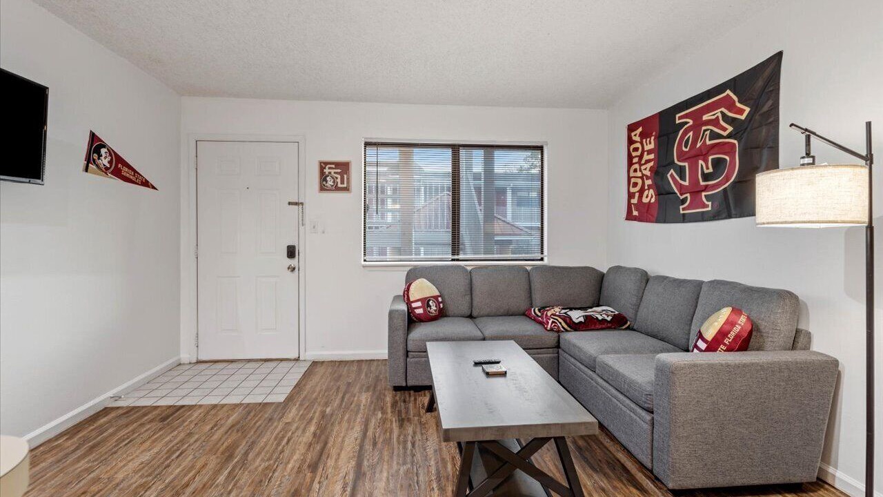 Photo of Livingroom in Tallahassee