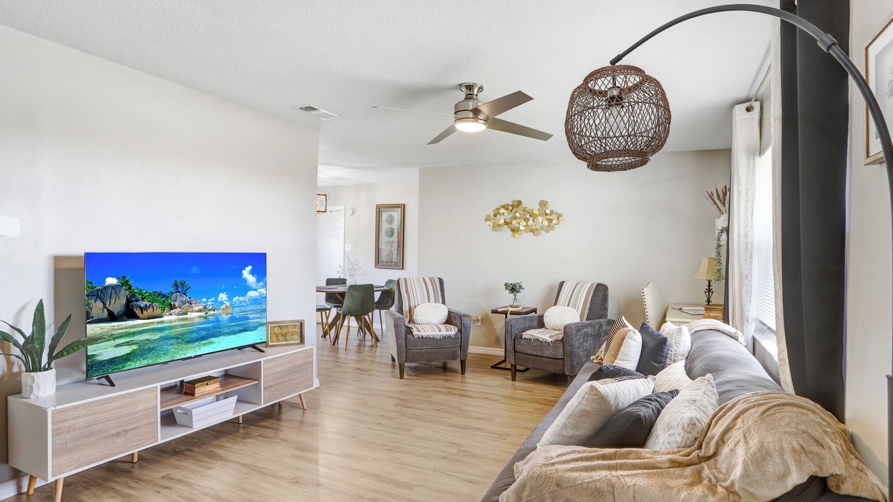 Photo of Livingroom in Dade City