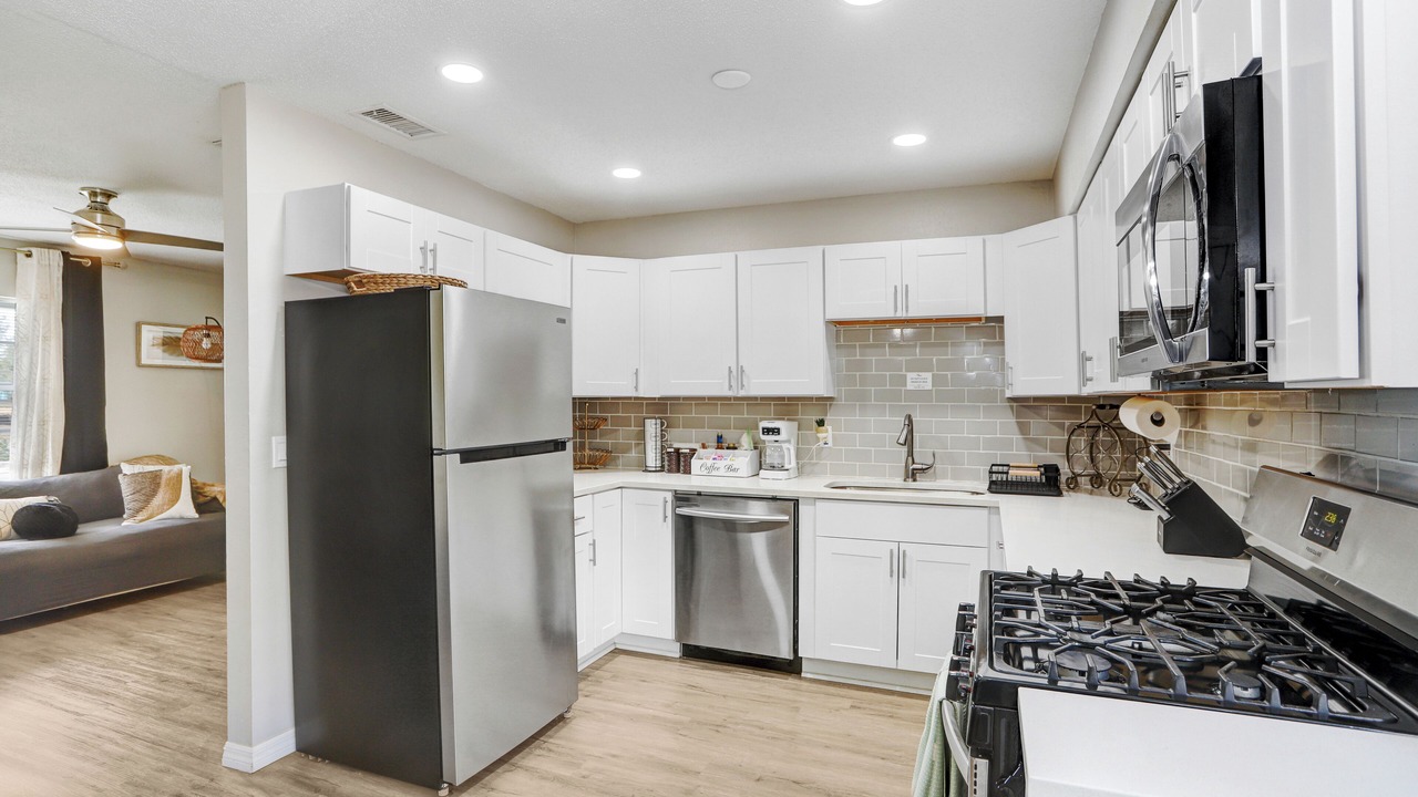 Photo of Kitchen in Dade City