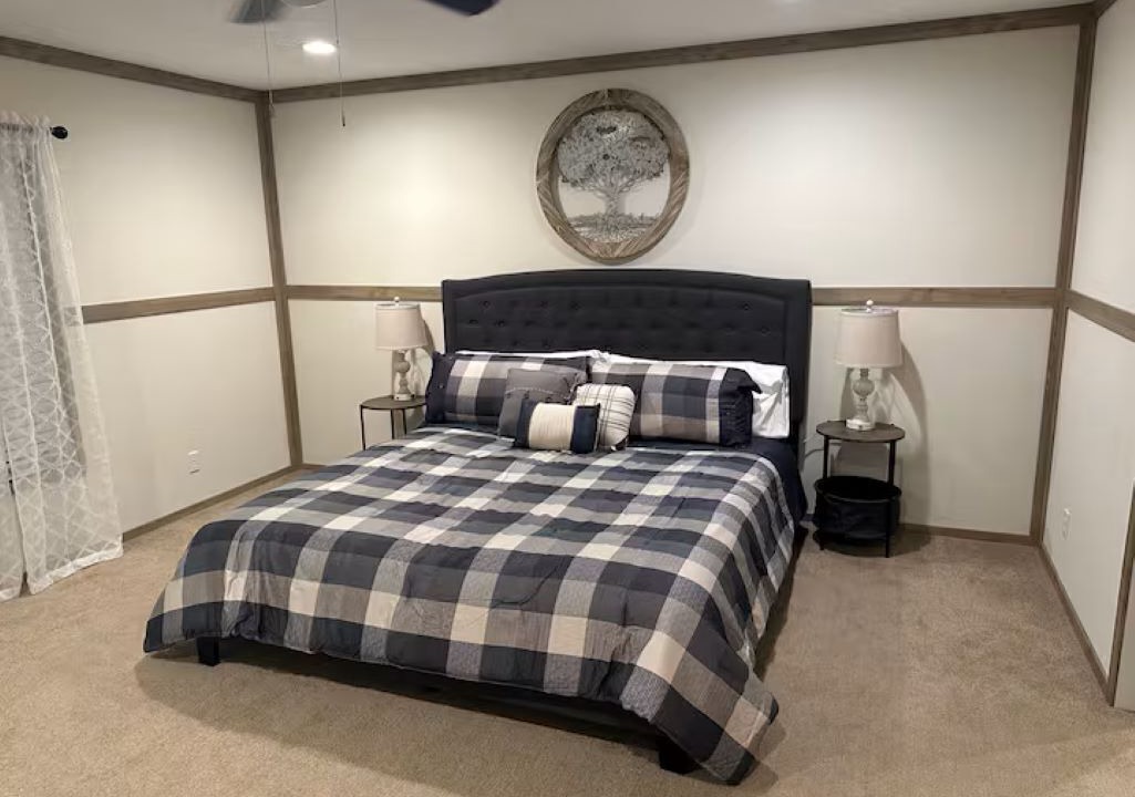 Photo of Bedroom in Newcomb