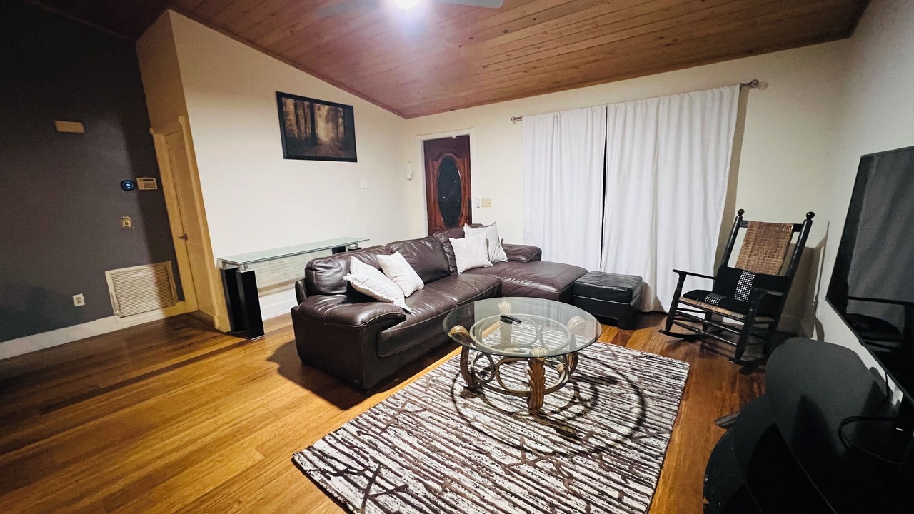 Photo of Livingroom in San Carlos Park