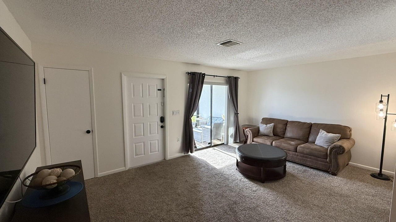 Photo of Livingroom in Sun 'N Lake