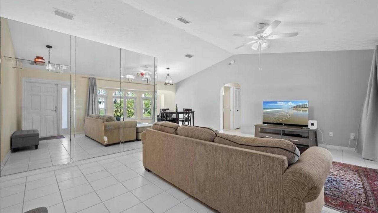Photo of Livingroom in Port Saint Lucie