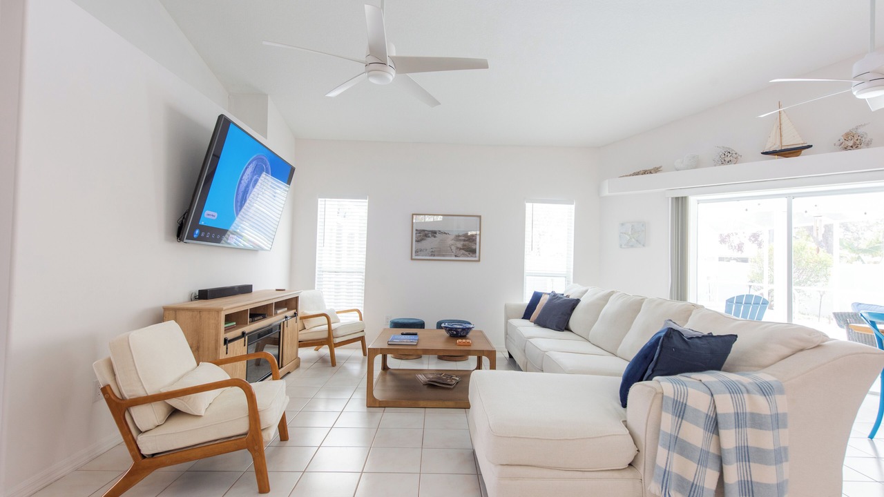 Photo of Livingroom in Florida Ridge