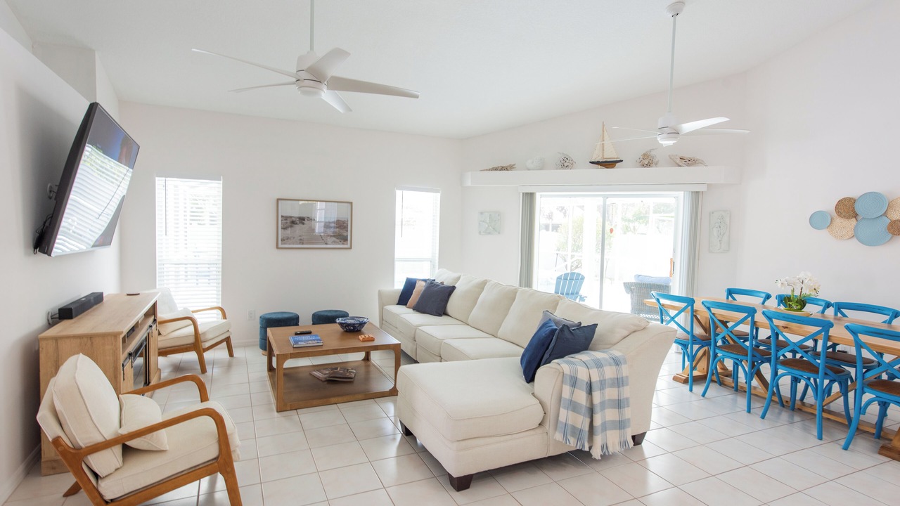 Photo of Livingroom in Florida Ridge
