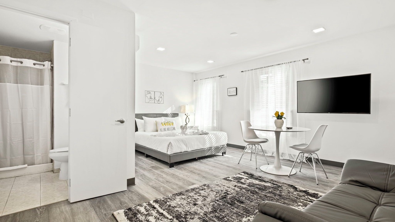 Photo of Bedroom in South Miami