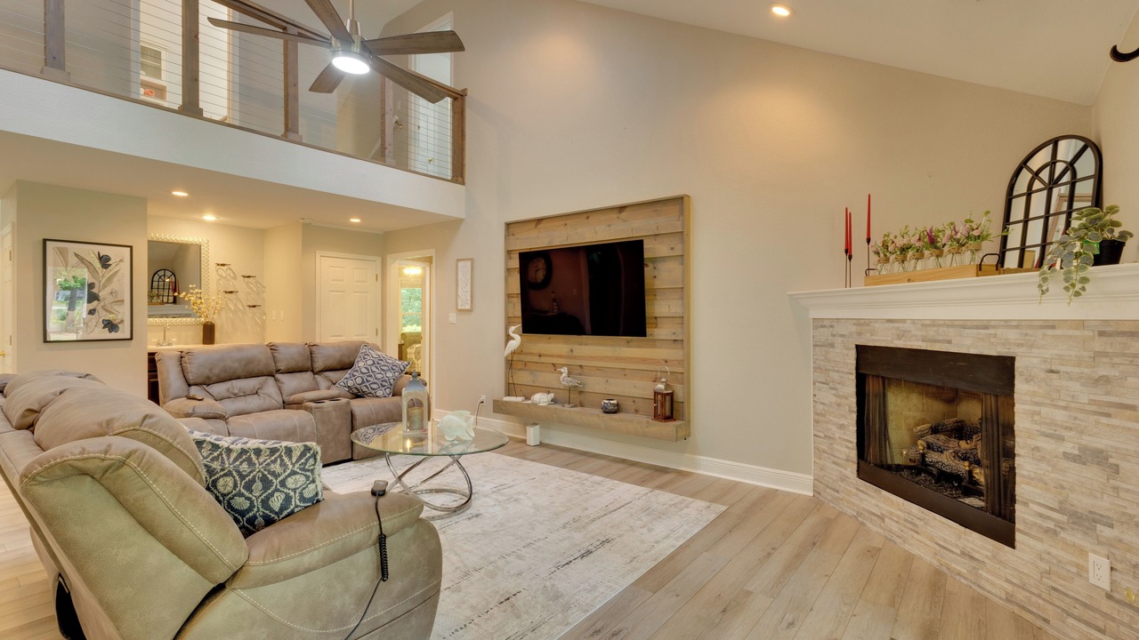 Photo of Livingroom in Tallahassee