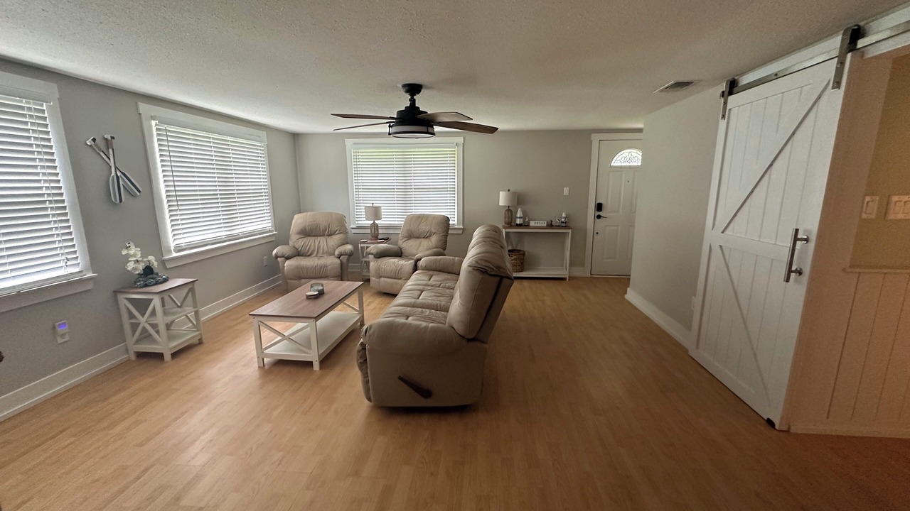Photo of Livingroom in Crescent City