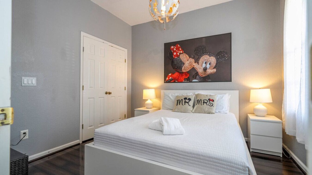 Photo of Bedroom in Trafalgar Village