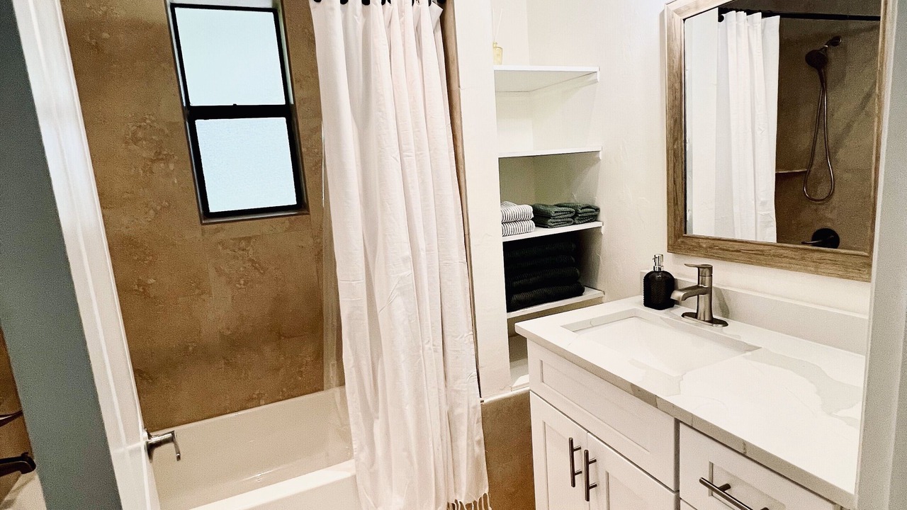 Photo of Bathroom in Lake Park