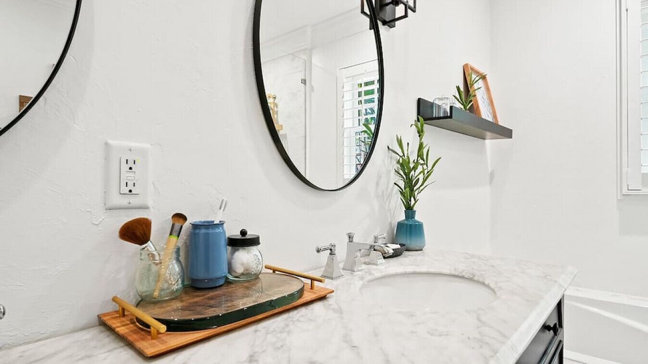 Photo of Bathroom in Old Northwood Historic District