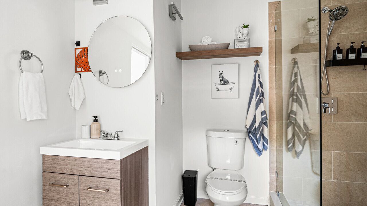 Photo of Bathroom in Pinewood Park