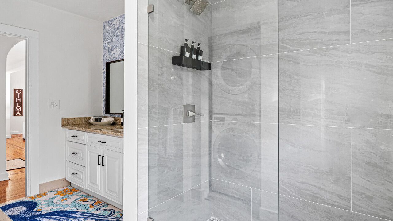 Photo of Bathroom in Pinewood Park