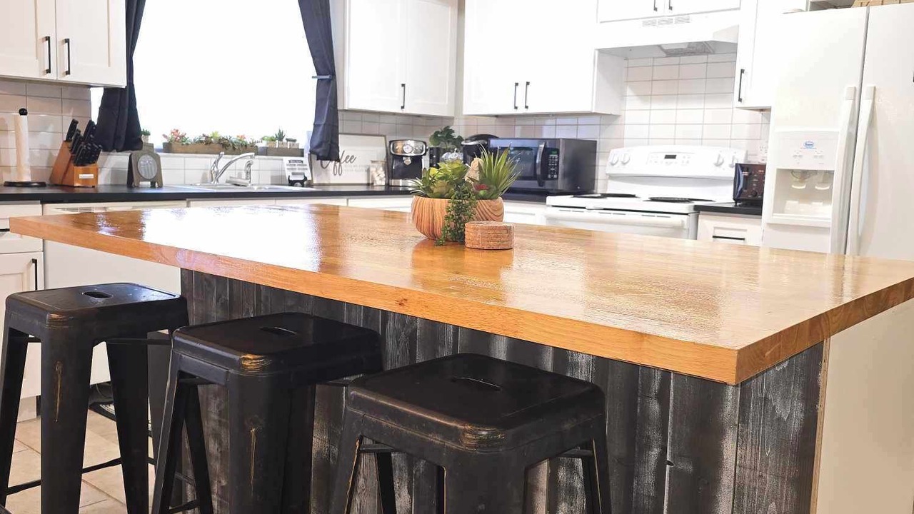 Photo of Kitchen in Lochmoor Waterway Estates