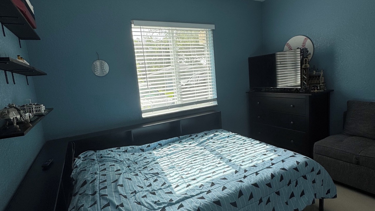 Photo of Bedroom in Deerfield Beach
