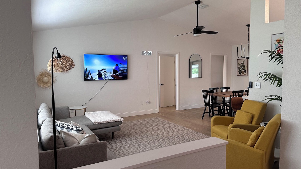 Photo of Livingroom in Spring Hill