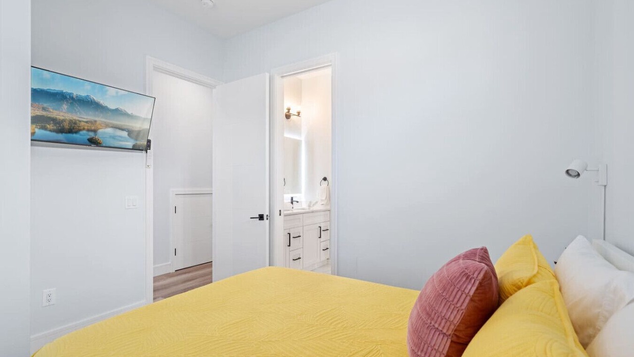 Photo of Bedroom in El Centro Beach