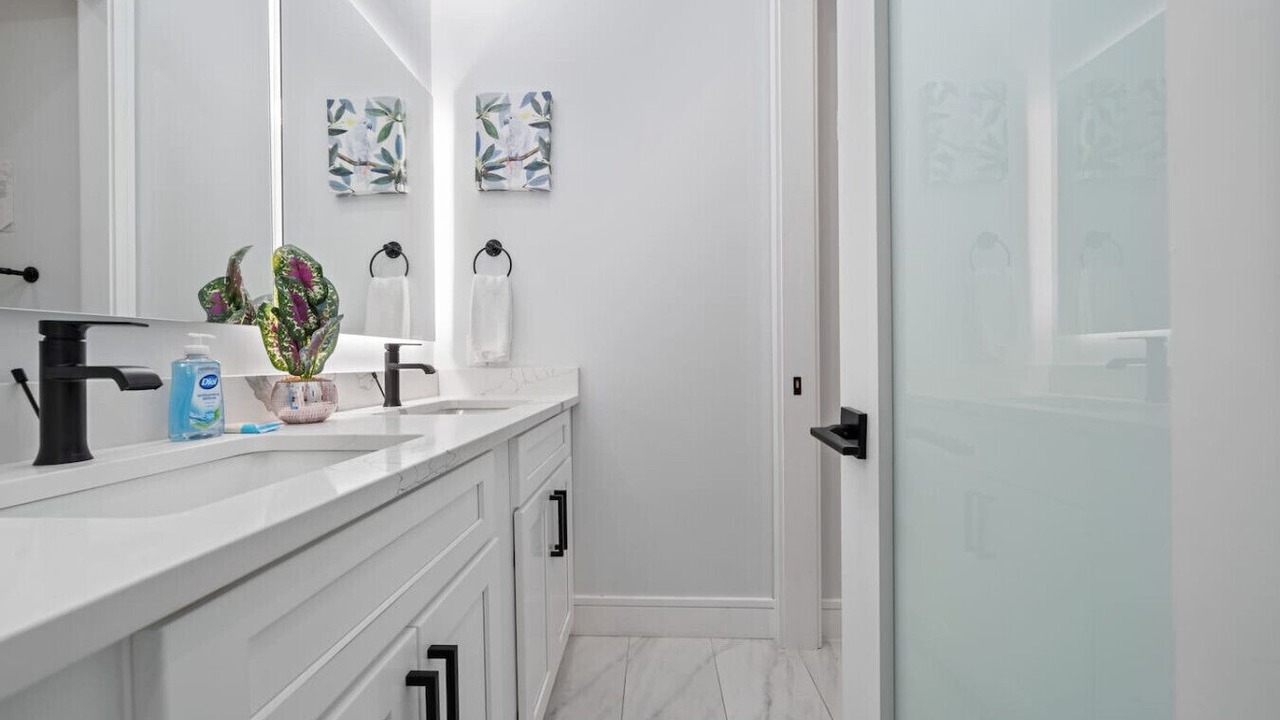 Photo of Bathroom in El Centro Beach