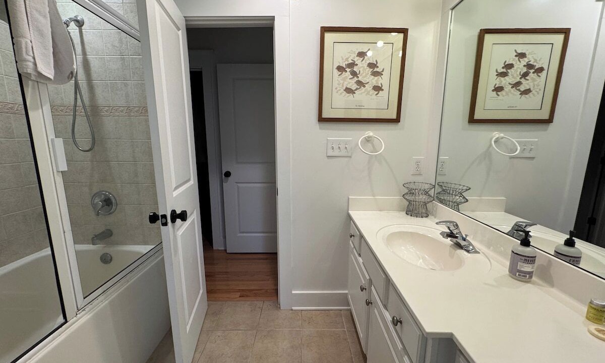 Photo of Bathroom in Cape Fear Station