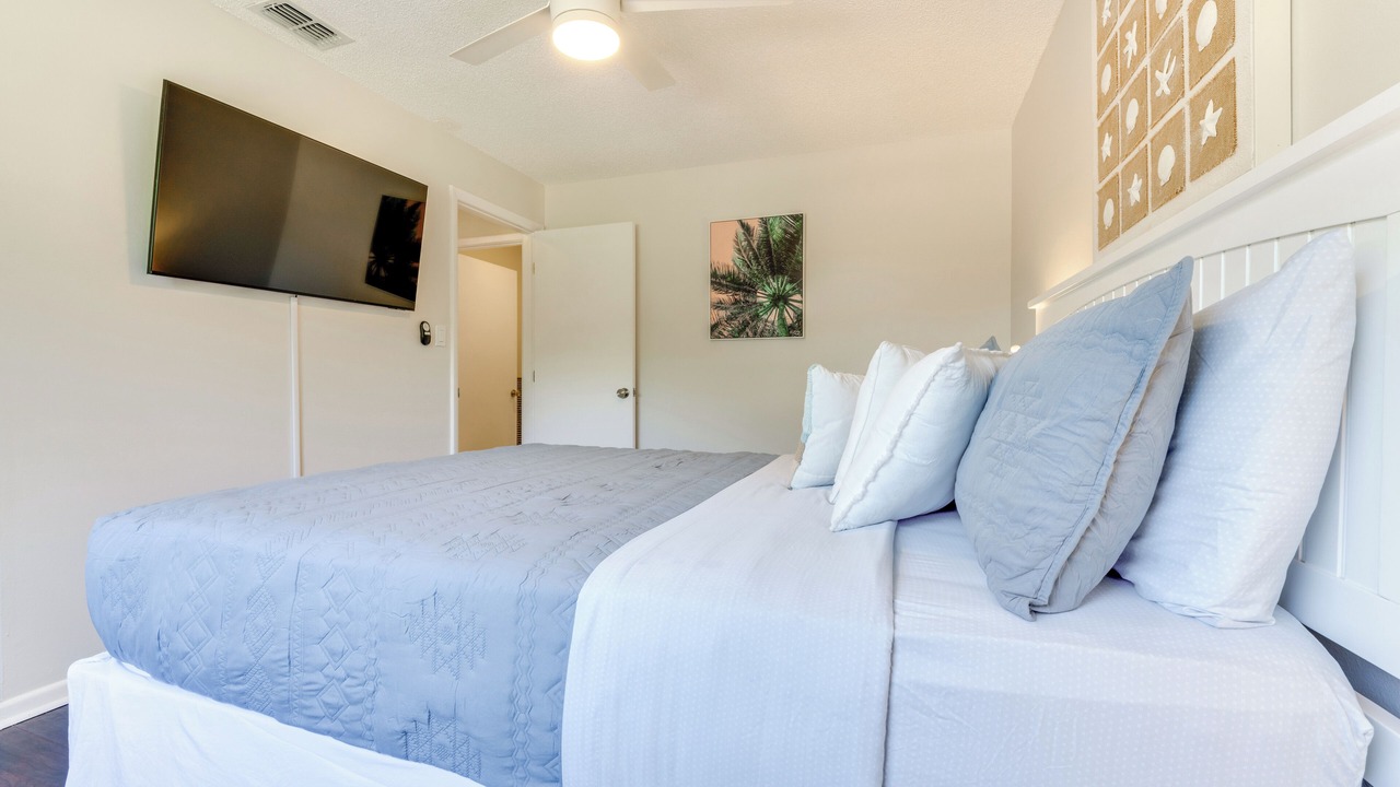 Photo of Bedroom in Longwood