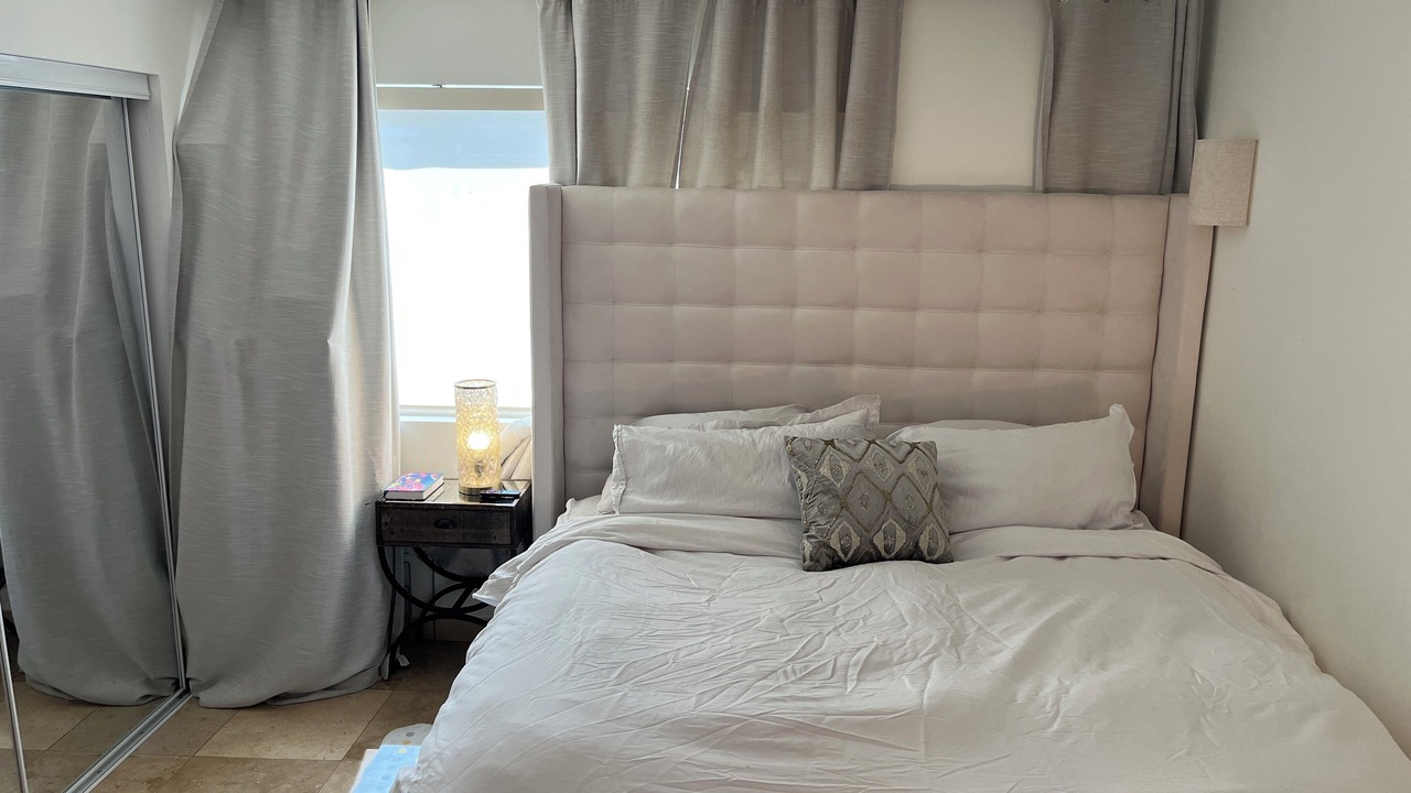 Photo of Bedroom in Kendall West