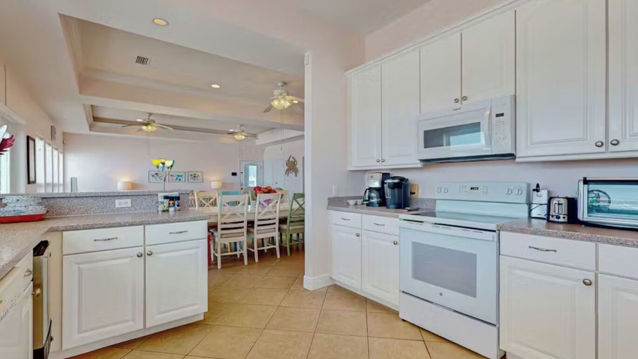 Photo of Kitchen in Surf Side Shores