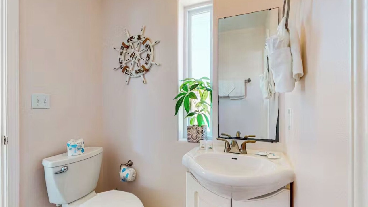 Photo of Bathroom in Surf Side Shores