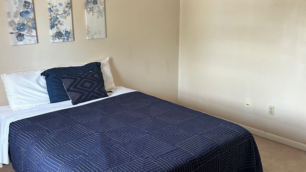 Photo of Bedroom in Daleville
