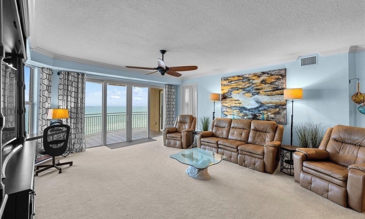 Photo of Livingroom in Bridgeport Heights