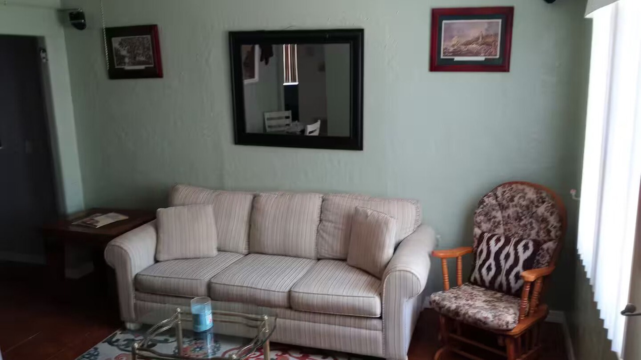 Photo of Livingroom in Pinellas Park