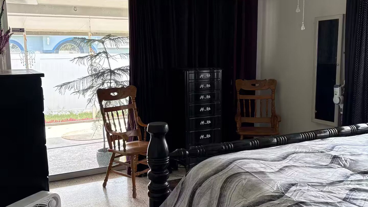 Photo of Bedroom in Cypress Gardens