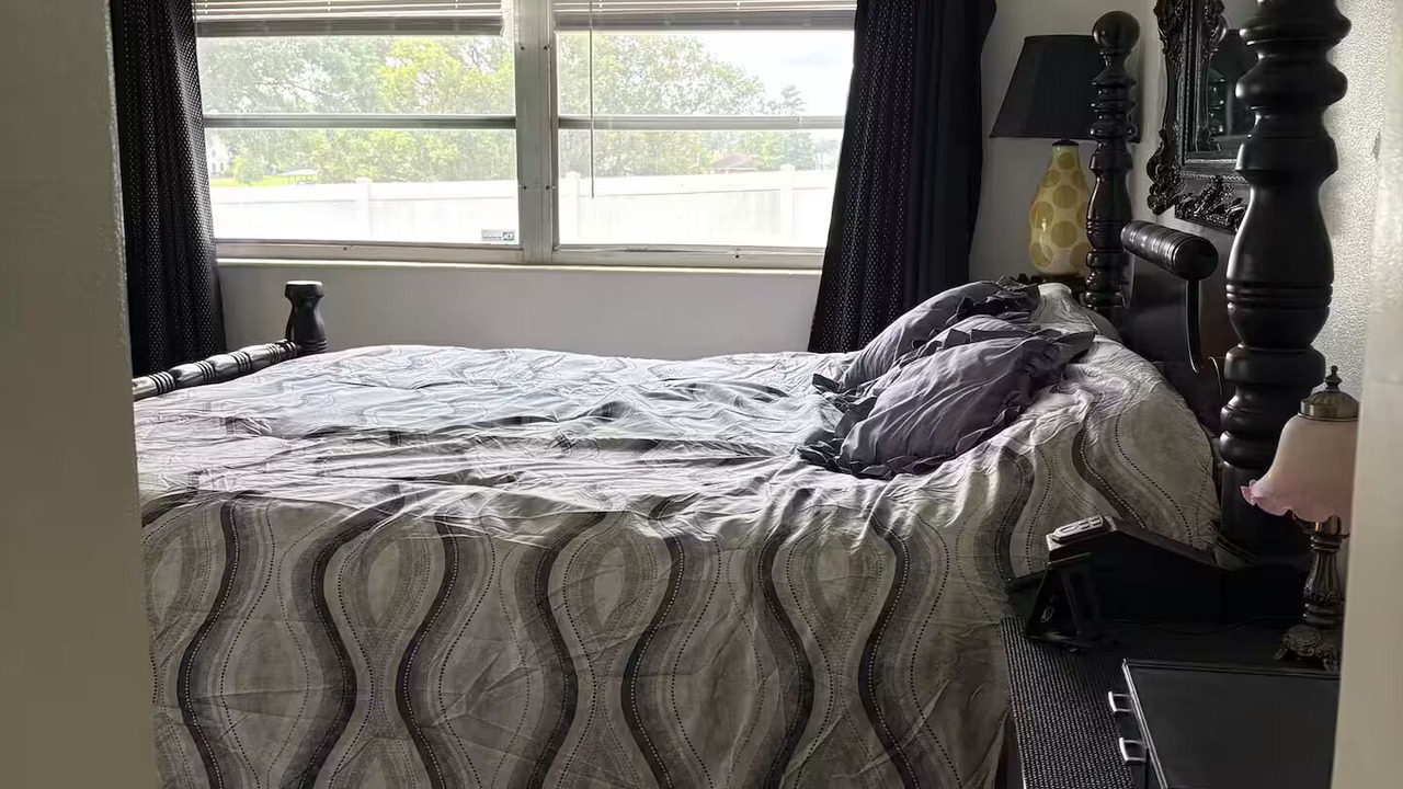 Photo of Bedroom in Cypress Gardens