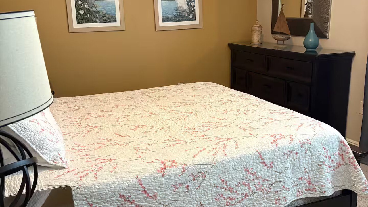 Photo of Bedroom in Sunridge Woods