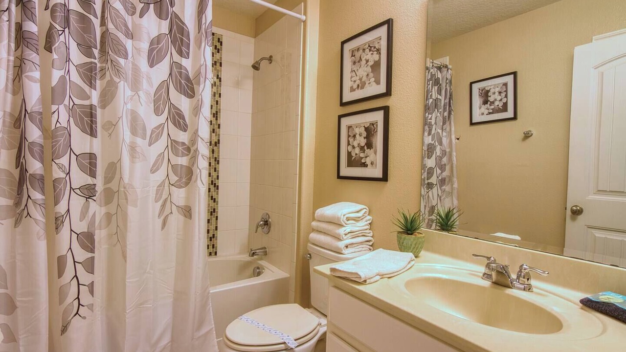 Photo of Bathroom in Sunridge Woods