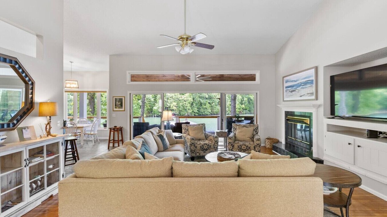 Photo of Bedroom in Indian Oaks