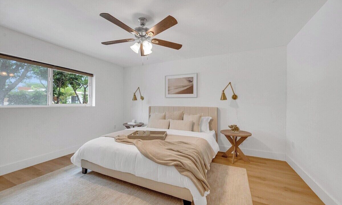 Photo of Bedroom in Biscayne Park