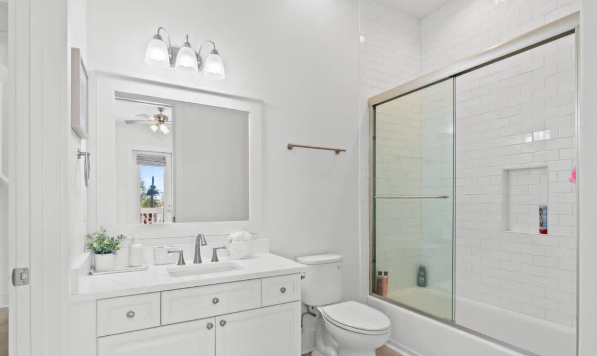 Photo of Bathroom in Waterside Village
