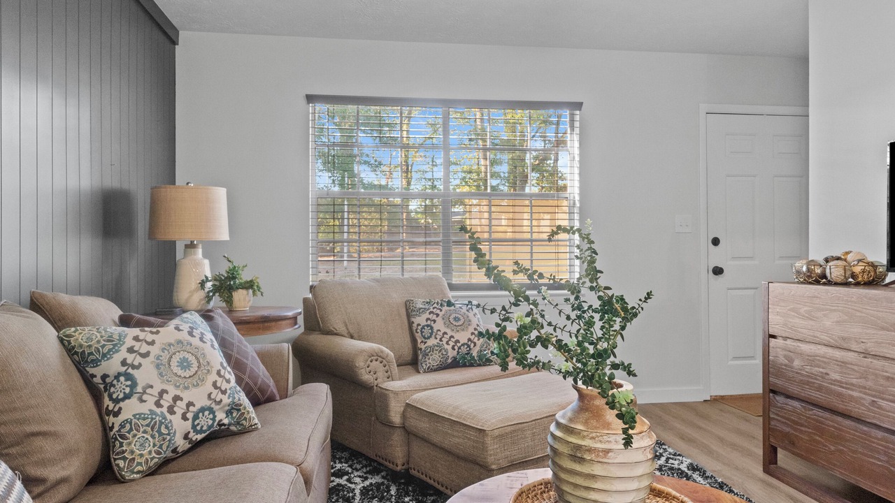Photo of Livingroom in Gainesville