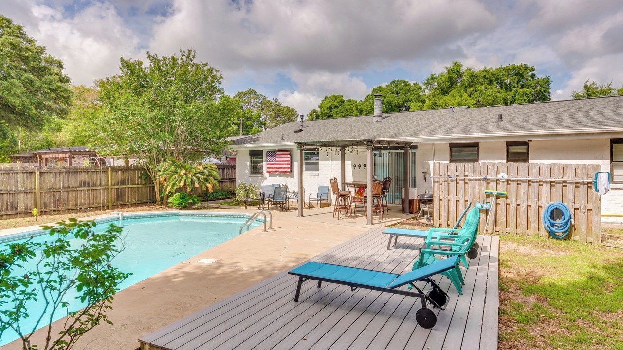 Photo of Outdoor in Northeast Pensacola