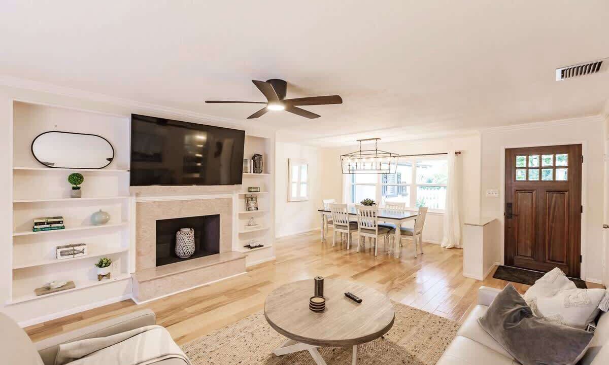 Photo of Livingroom in Indian Beach Sapphire Shores