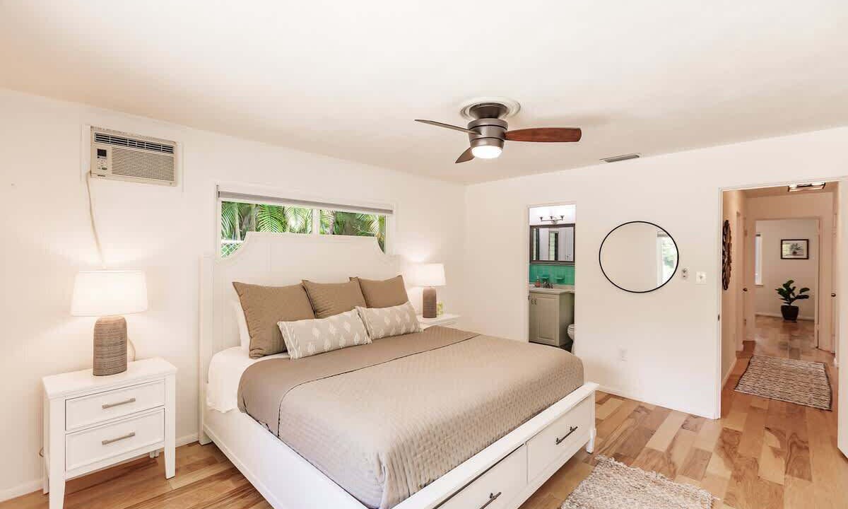Photo of Bedroom in Indian Beach Sapphire Shores