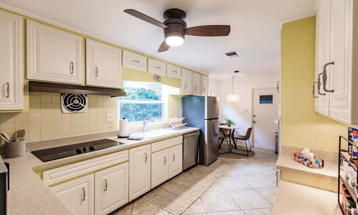 Photo of Kitchen in Indian Beach Sapphire Shores