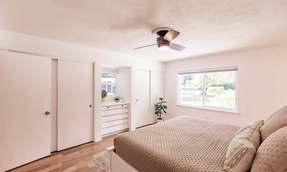 Photo of Bedroom in Indian Beach Sapphire Shores