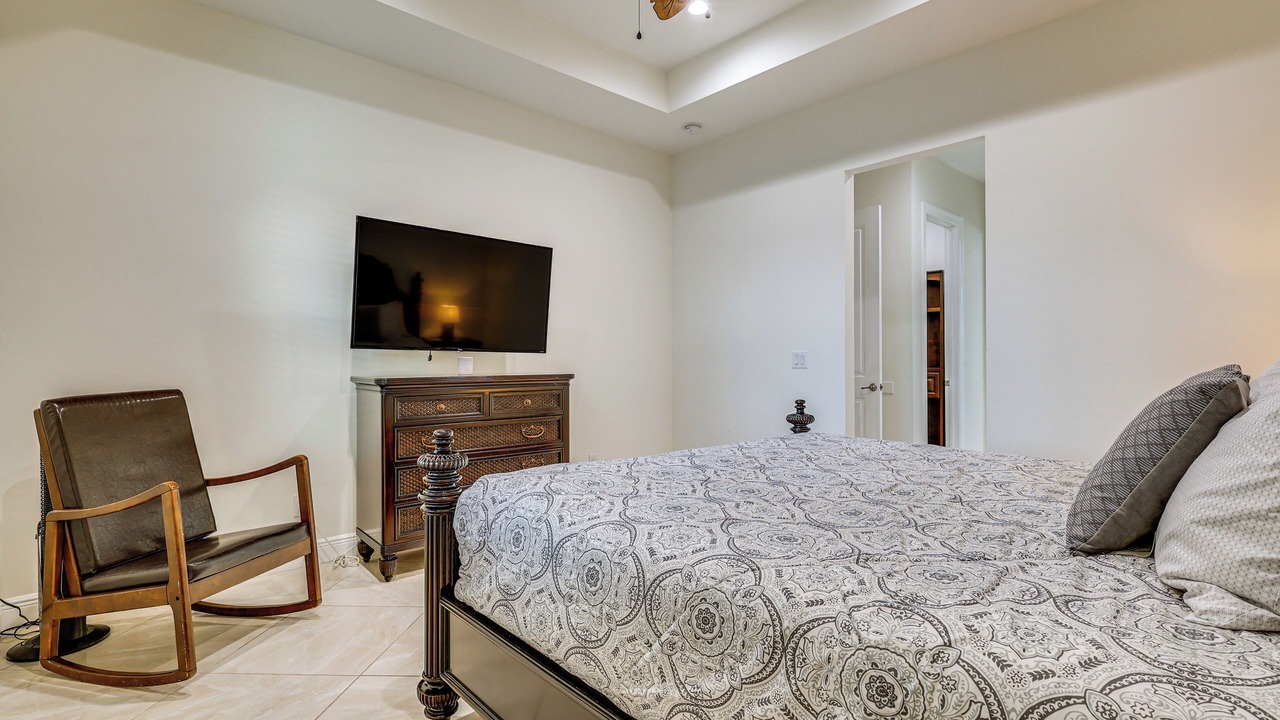 Photo of Bedroom in San Carlos Park