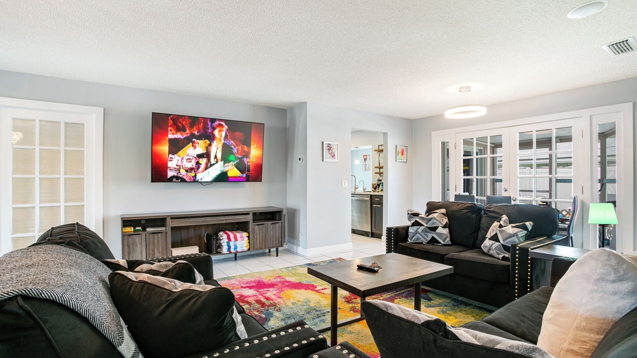 Photo of Livingroom in Tropic Palms