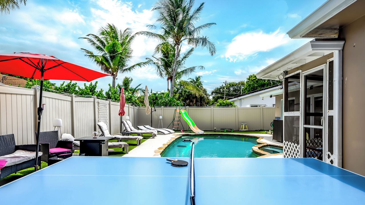 Photo of Outdoor in Tropic Palms