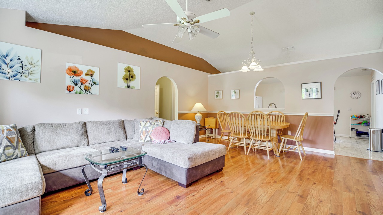 Photo of Livingroom in Port Malabar