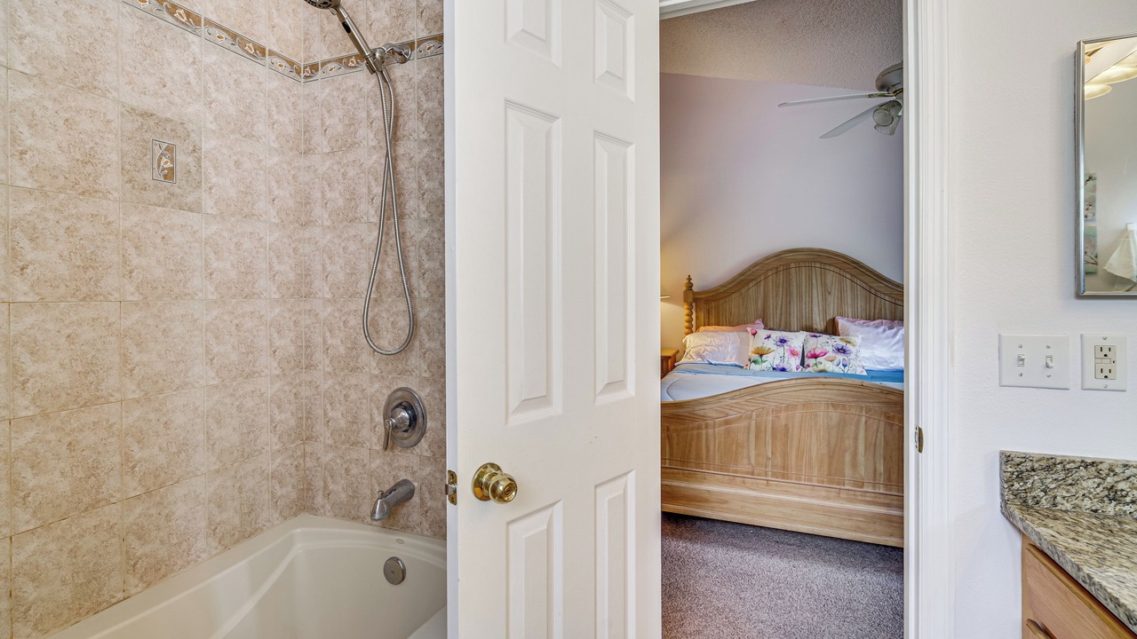 Photo of Bathroom in Port Malabar